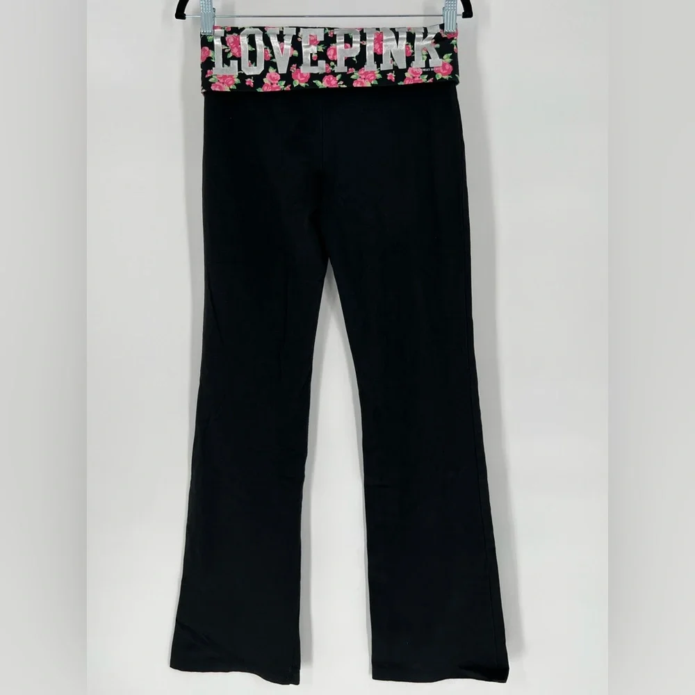 PINK VICTORIA’S SECRET BLACK FLORAL WAIST LOVE PINK LEGGINGS - Picture 1 of 6